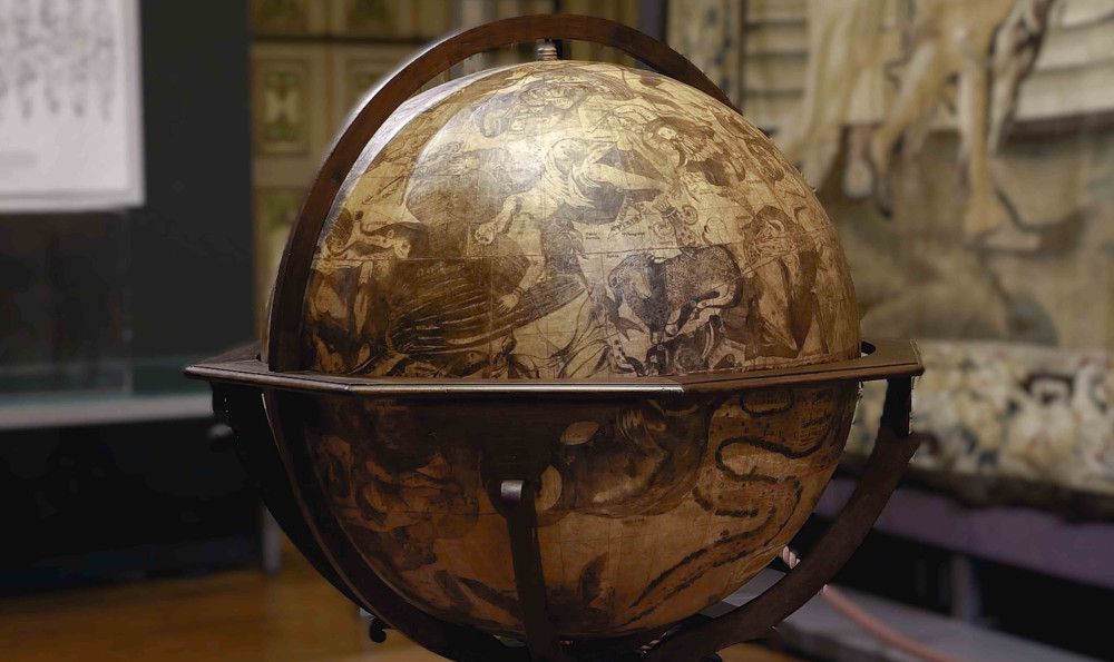 Comunicato stampa visita guidata alla mostra fotografica dei globi terrestri e celesti di padre Pietro Maria da Vinchio